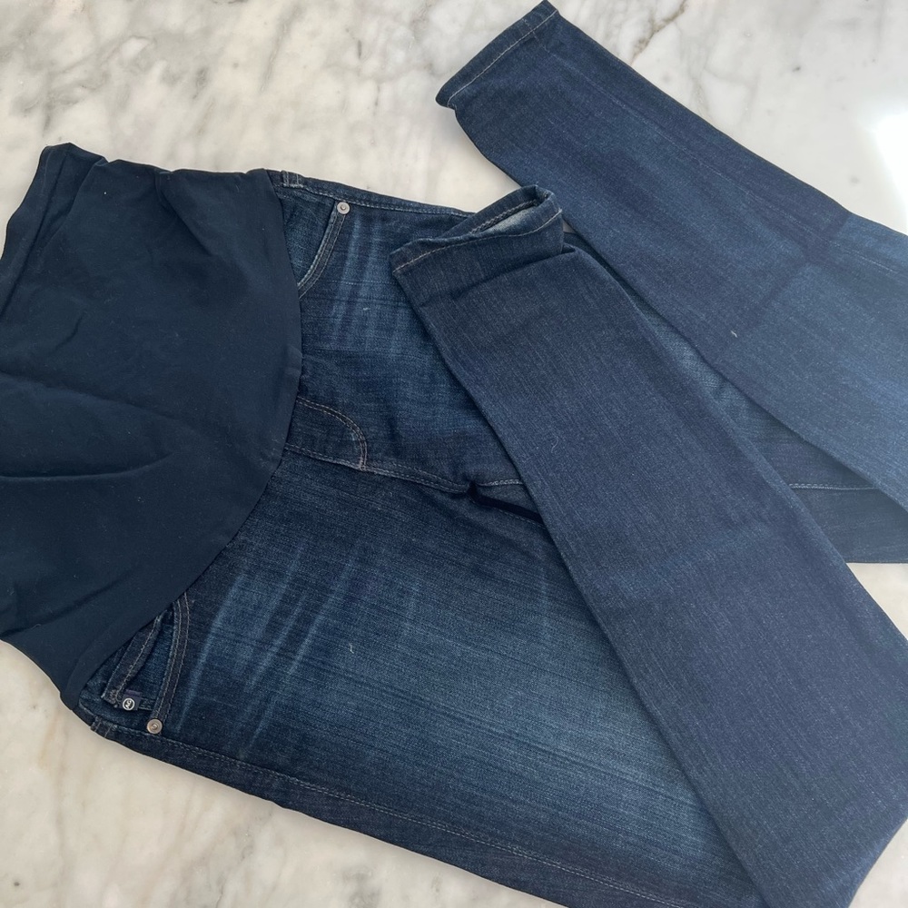 Ag maternity skinny jean. Size 25R